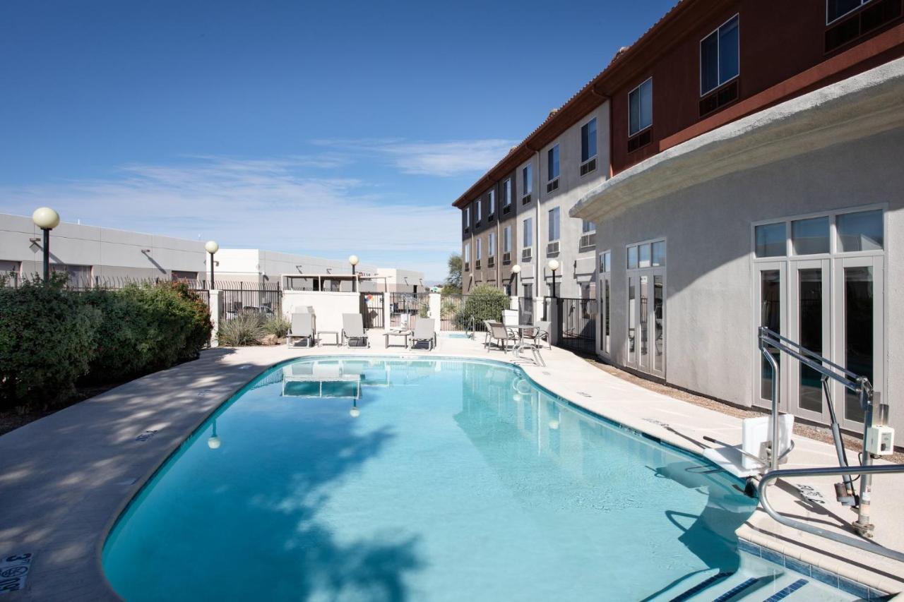 Holiday Inn Express & Suites Tucson By Ihg Exteriör bild
